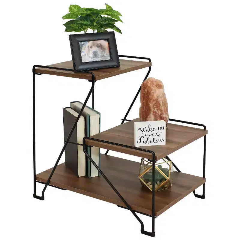 Table d'appoint d'intérieur à 3 niveaux en fil d'acier Sunnydaze avec plateaux imitation bois – 53 cm H – Marron