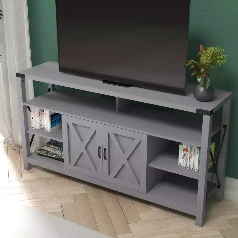 Meuble console média Emma et Oliver de style rustique moderne avec un grand espace de rangement ouvert et fermé