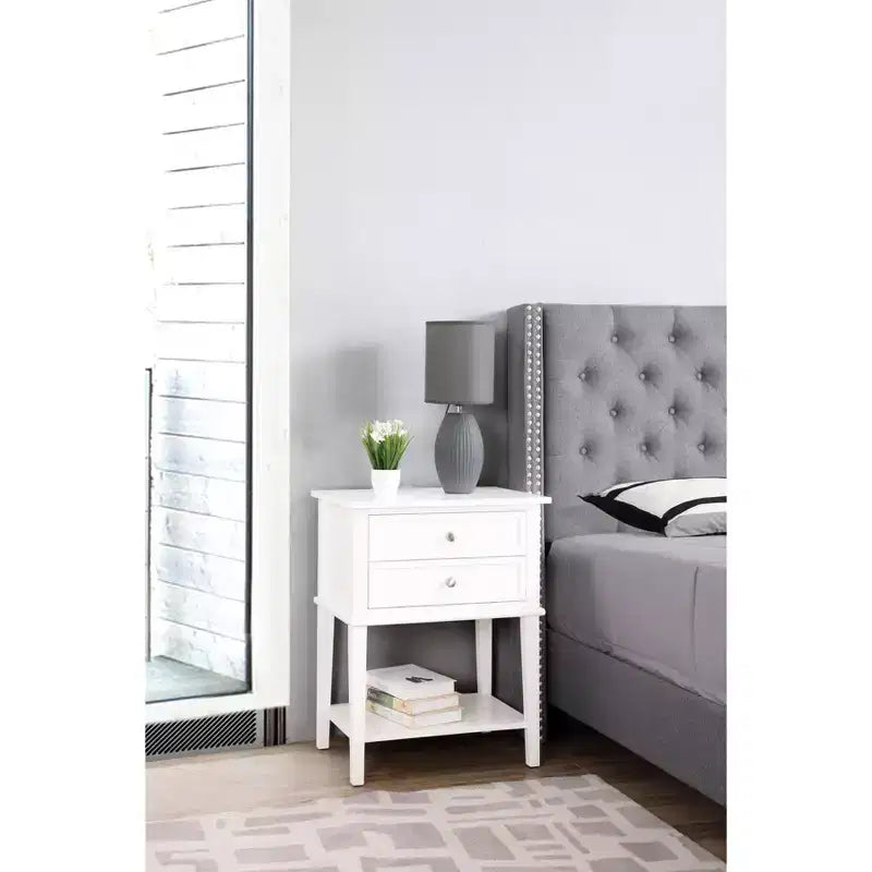 Table de chevet à 2 tiroirs Newton de Passion Furniture (71,1 cm H x 55,9 cm L x 40,6 cm P)