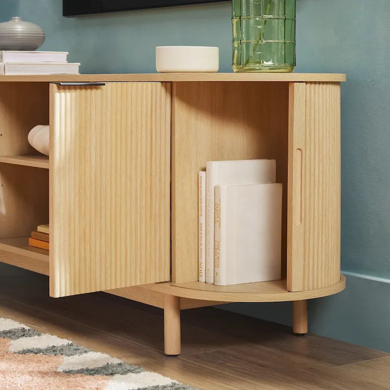 Meuble TV cannelé de 60" avec bords arrondis, style moderne, meuble de rangement multimédia