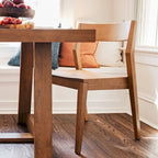 Chaise de salle à manger moderne en bois massif Plank and Beam